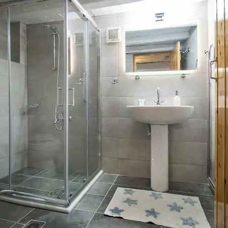Elia Chrisso Guest house