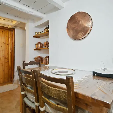 Elia Chrisso Penzion Delphi