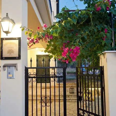 Elia Chrisso Guest house